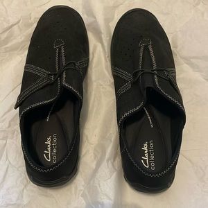 Clark’s black walking shoes